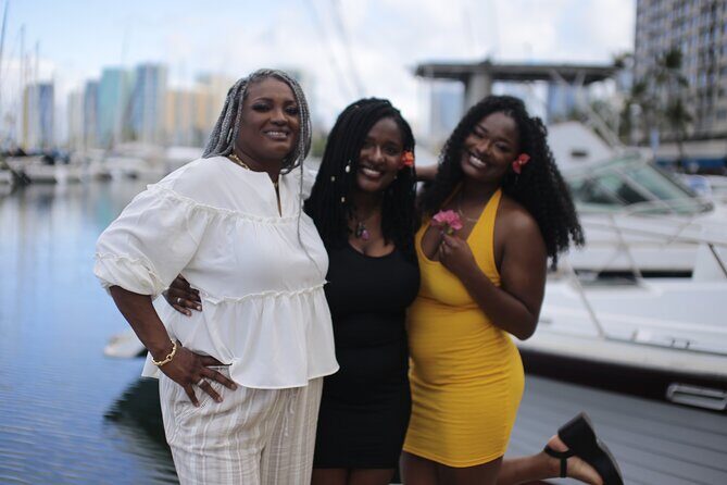 1 Hour Family/Group Photography Honolulu Beautiful and Magical - Price and value: $130 for a photo service you’ll actually use