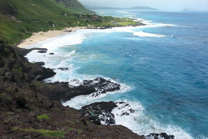 5-Hour Private Customized Luxury Convertible Tour of Oahu's South Shore - What makes the day feel luxury without being stuffy