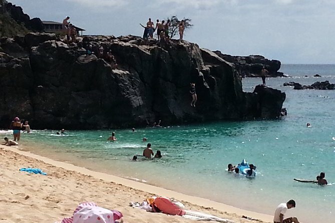 8-Hour Luxury Four Door Convertible Tour of Oahu's South and North Shores - Leonard’s Malasadas, Eternity Beach, and Waimanalo’s Calm Side