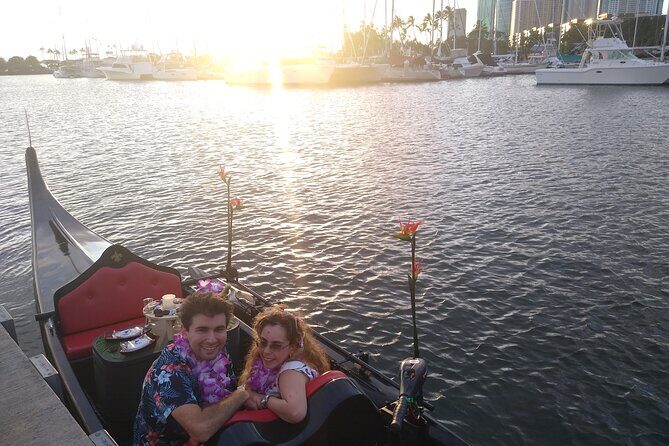 Aloha Gondola Cruise with Drinks & Pastries - Meeting Up, Getting Ready, and What to Bring