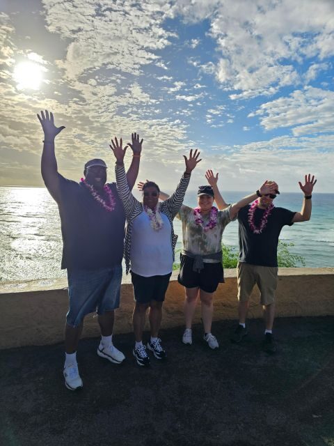 Amazing Circle Island Tour - Stops near Waikiki history: Iolani Palace and the Kamehameha Statue