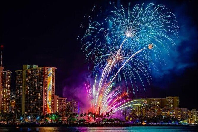 Board from Waikiki Beach for Friday Night Fireworks Sail on Hāwea - Key things I’d highlight before you go