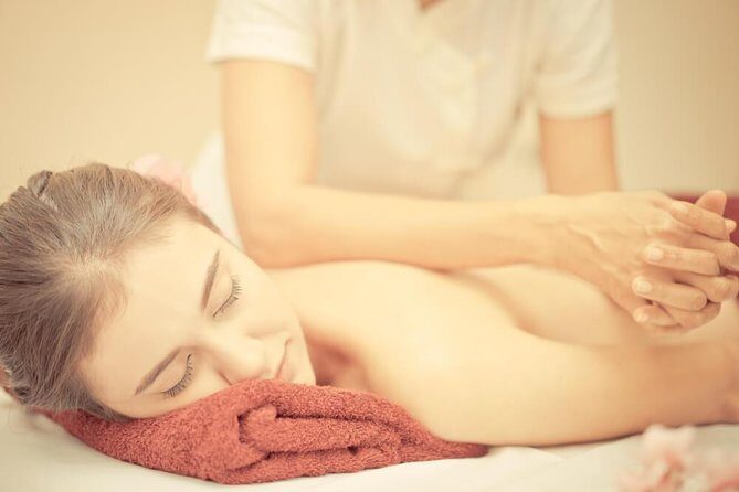Body massage 60min - Choose Your Massage Style: Lomi Lomi, Swedish, Shiatsu, or Combo