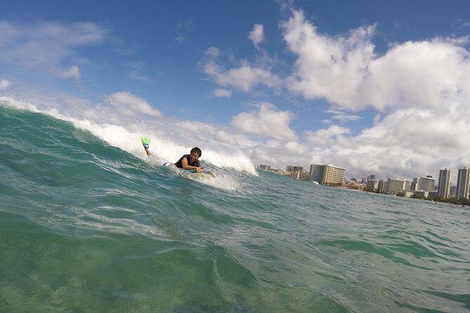 Bodyboarding 1-to-1 Private Lesson with Waikiki Courtesy Shuttle - When Conditions Change: The Real-Life Surf Switch