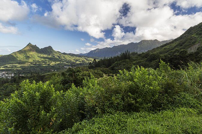 Circle Island (Holoholo Mokupuni) from Ko'olina - Nu’uanu Pali: epic views with real wind