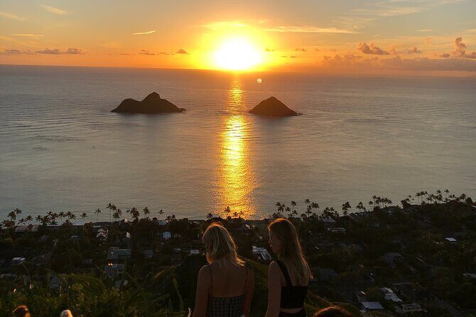 Circle Island tours - swim with turtles,Private & Small Group Tours - The morning hike choice: Diamond Head vs. Makapu’u Lighthouse