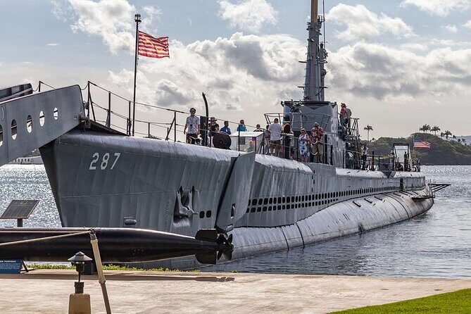 Deluxe Arizona Memorial Bowfin Submarine and Honolulu City Tour - USS Bowfin Submarine Museum: the stop people often remember most