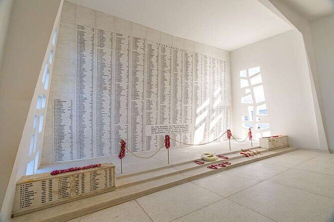 Deluxe Pearl Harbor USS Arizona Memorial and Honolulu City Tour - Drinks, snacks, and the t-shirt detail you should double-check