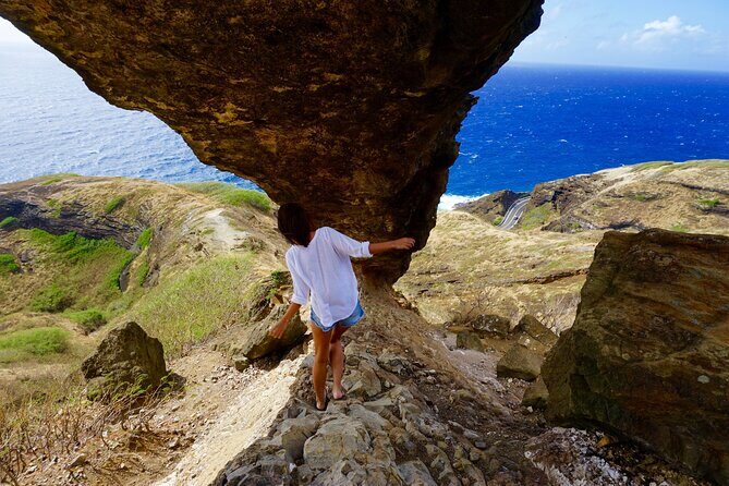 East Side Tour -Hike, Beach, Food, Photo - Entering East Oahu the easy way: pickup, small group, and a real schedule