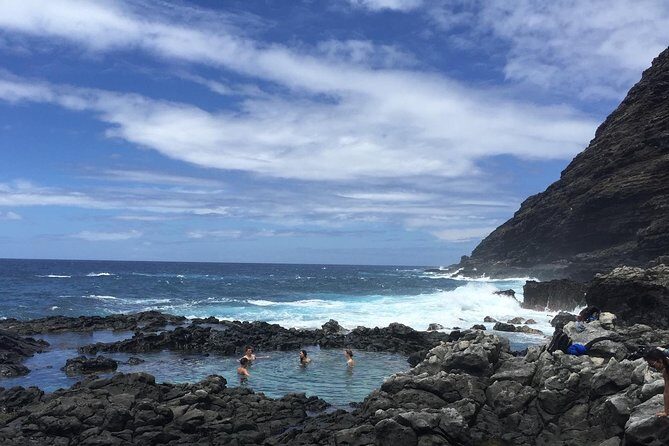 Eco-adventure friendly Aloha Island Tour - Waimea Bay, Shark’s Cove, and Pipeline: The Surf Viewpoints You Came For