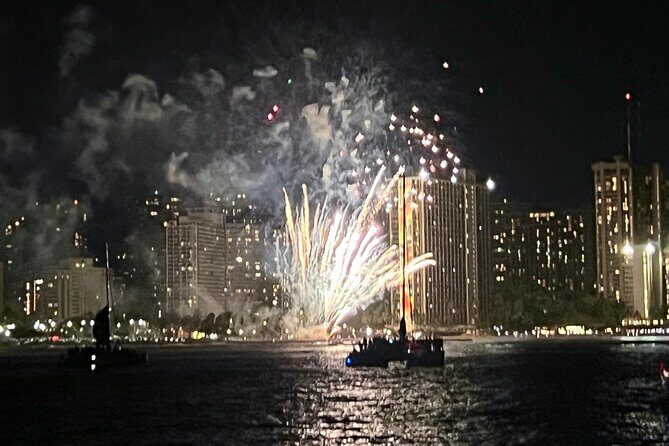 Friday Night Waikiki Fireworks Cruise - Weather and timing: the practical realities of a Friday night on Oahu
