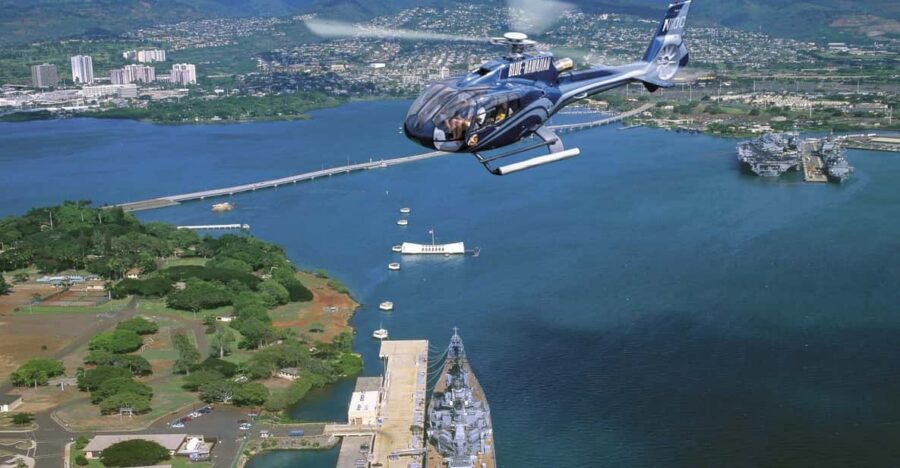From Honolulu: Complete Oahu Island Helicopter Tour - Honolulu to Diamond Head: Getting the Shape of the City