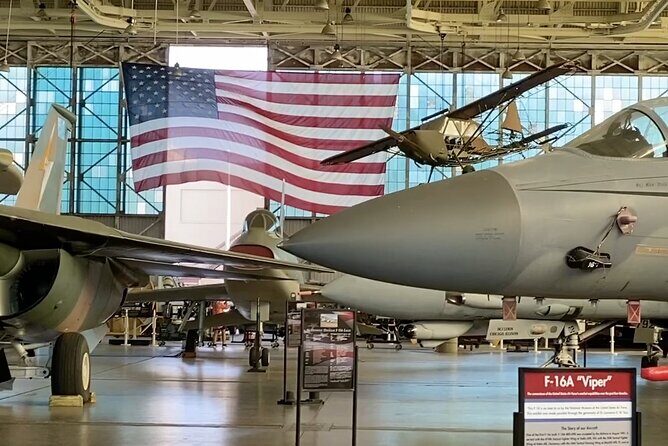Hangar Guided Tour - Time Plan: How to Make the Most of a 60-Minute Guided Hour