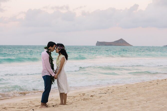 Hawaii Beach Photography - The value: $350 for a private shoot (up to 6 people)