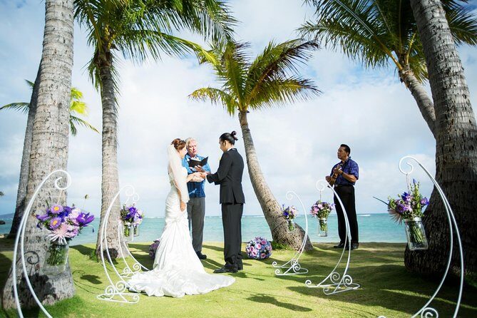 Hawaii Wedding - Aloha Beach Wedding and Photo Session - A Simple Oahu Ceremony Package That Fits Real Schedules