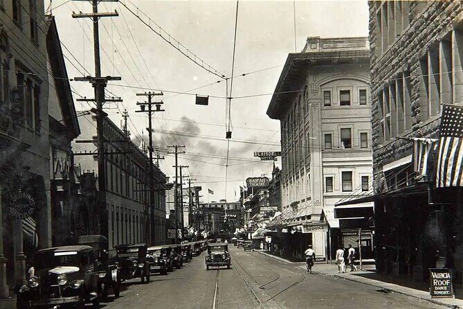 Historical Tour of Downtown Honolulu in Red Light District - Walking Honolulu’s 1930s–1944 Red Light District at a Human Pace