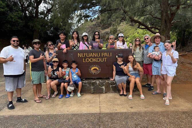 Honolulu Airport Shuttle & Circle Island Tour - Airport Shuttle + 7:00 am Start: How the Day Feels on Oahu