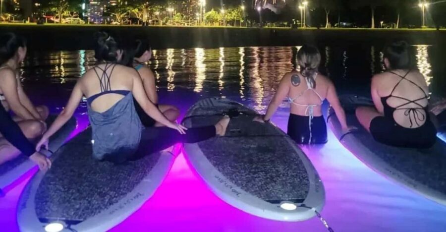 Honolulu: Fireworks Glow and Flow Yoga Class - Key things to know before you go