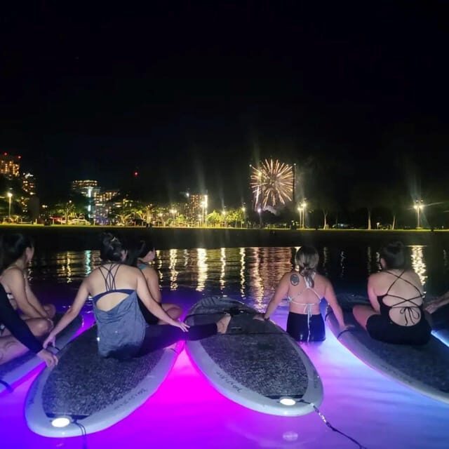 Honolulu: Fireworks Glow and Flow Yoga Class - How the meditation works when you’re actually on the water