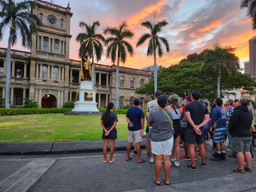 Honolulu: Ghosts of Old Honolulu Walking Tour - King Kalakaua Building and the Downtown Post Office rumors