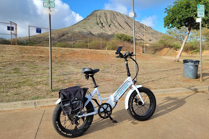 Koko Head E-Bike Ride and Hike Tour - Diamond Head Lighthouse Break and the Amelia Earhart Lookout