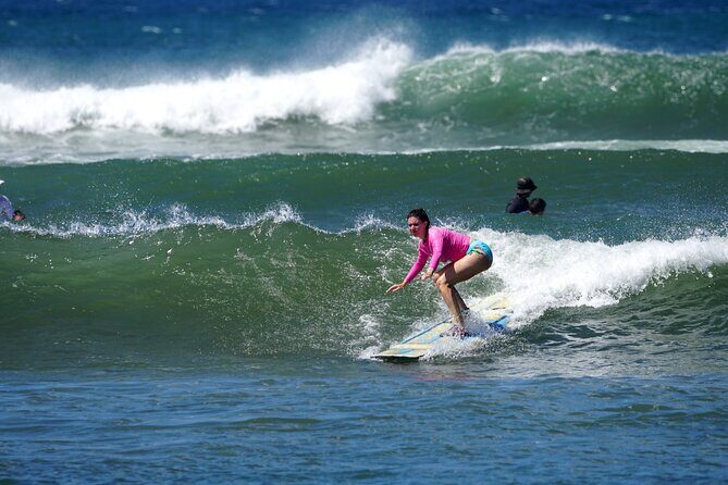 Learn to surf with a local big wave rider on the North Shore of Oahu - H2: How many waves you’ll actually get (and why rest matters)