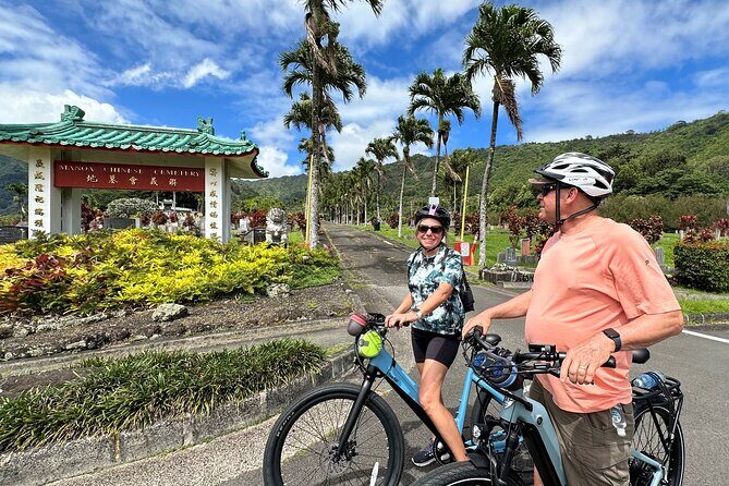 Manoa Falls-Electric Bike to Hike Experience Local meal included - The 0.8-mile Manoa Falls hike: doable, but take it seriously