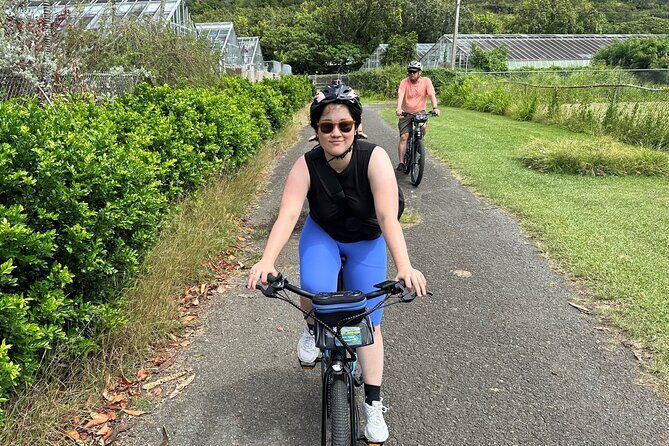 Manoa Falls-Electric Bike to Hike Experience Local meal included - Lunch and the included meal: the day stays comfortable