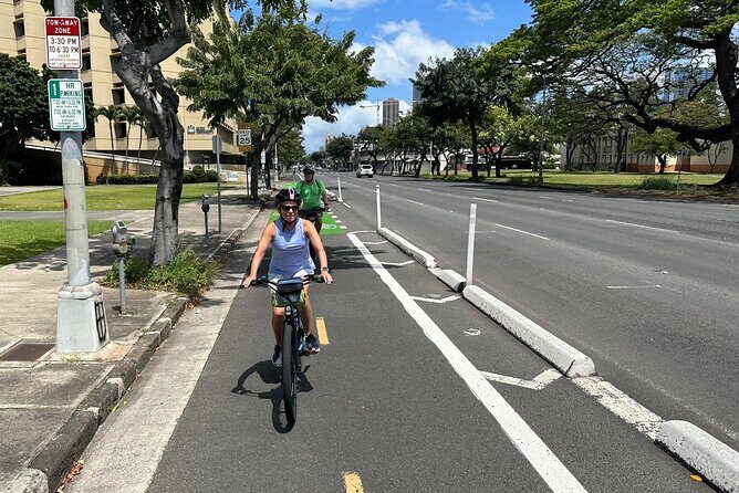 Manoa Falls-Electric Bike to Hike Experience Local meal included - Who this tour fits best (and who should skip it)