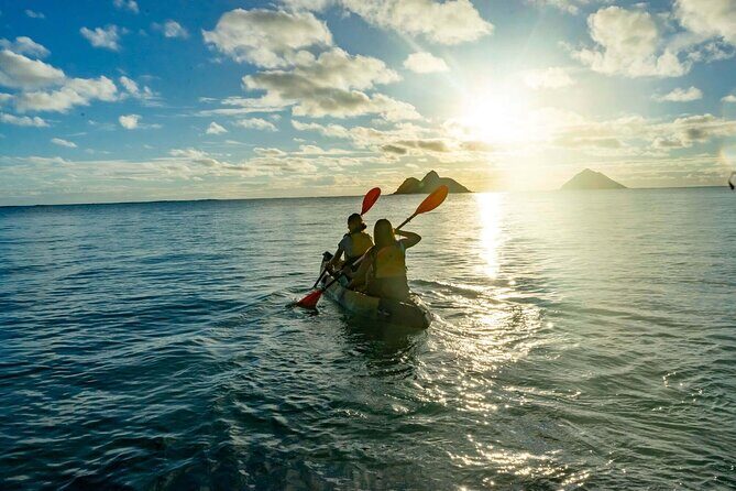 Mokulua Islands Self-Guided Kayak Adventure - Queen’s Bath tide pool: a short swim with big “wow” potential