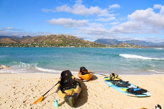 Mokulua Islands Self-Guided Kayak Adventure - Paddling with a group: stability, comfort, and avoiding the cramped-kayak problem