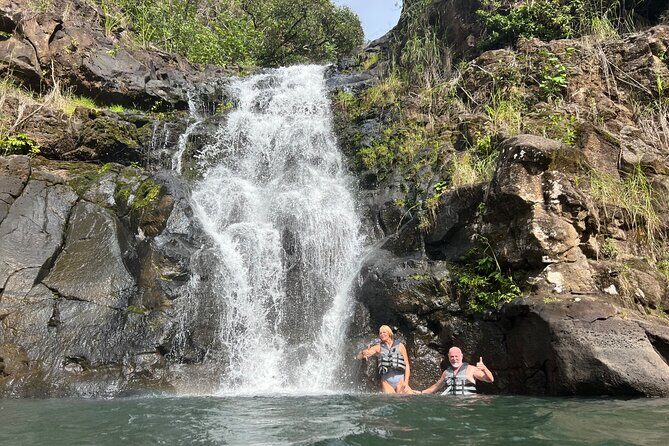 North Shore day,Waterfalls and Turtles Tour - Waimea Valley: The 3/4-Mile Rainforest Walk and the Village Stop