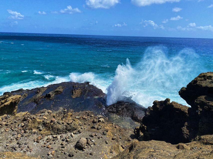 Oahu: Diamond Head Crater Hike and North Shore Experience - Getting picked up in Waikiki (and staying comfortable all day)