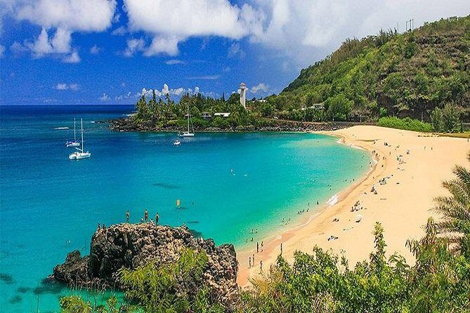 Oahu Grand Circle Island Tour Departing from Waikiki - Kahuku hour: Tanaka’s Shrimp Stand and the North Shore food rhythm