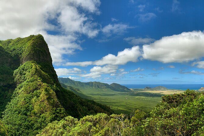 O‘ahu Highlights Private Guided Tour: Landmarks & Architecture - Nu‘uanu Pali Lookout: steep views and a brutal past