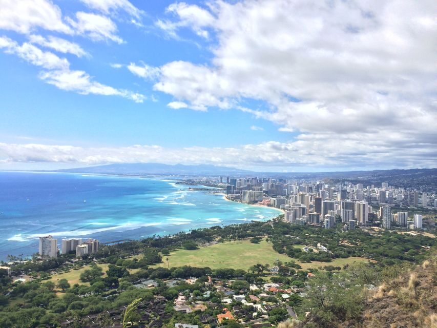 Oahu: Honolulu to (1st) Diamond Head Shuttle with Malasada - Pickup in Waikiki: the start that sets the tone