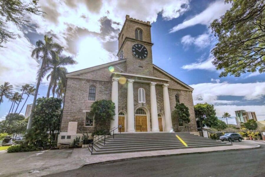 Oahu: Pearl Harbor and Historic Honolulu Half Day - Historic Honolulu without the “too much, too fast” trap