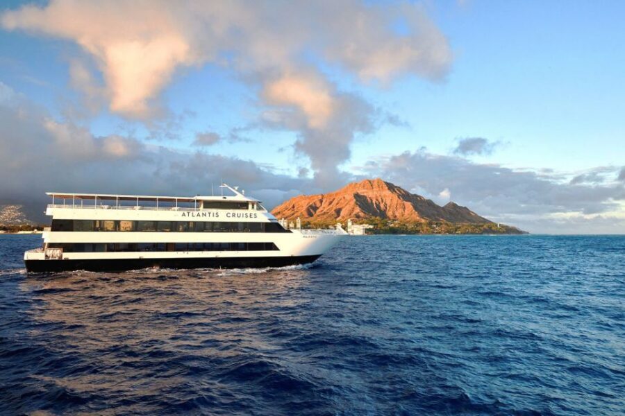 Oahu: Seasonal Whale Watch Cruise - Getting There: Pier 6 and the Aloha Tower Marketplace Setup