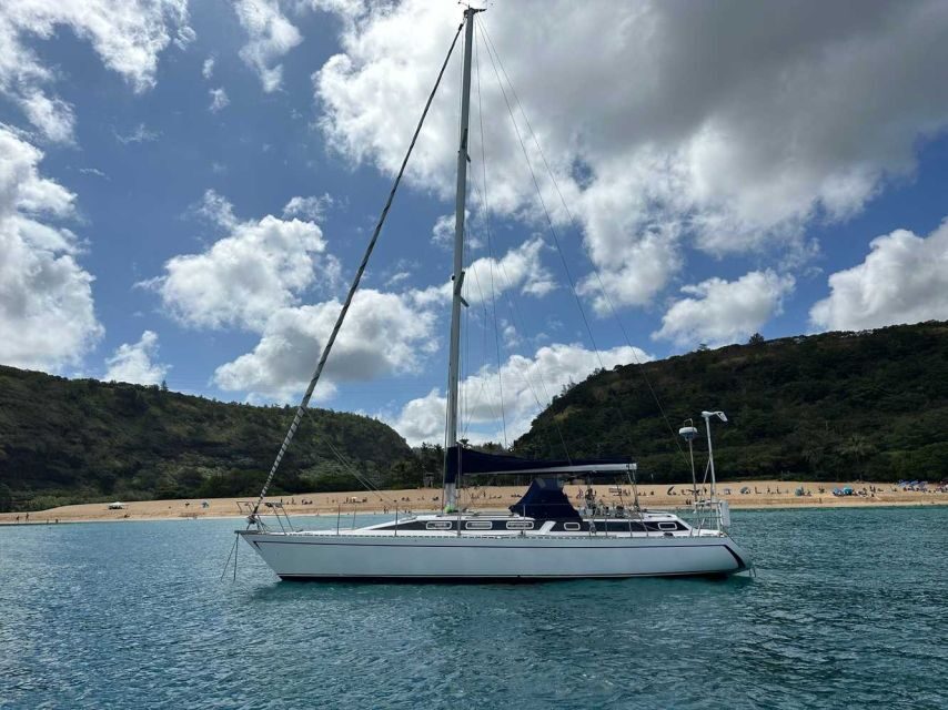 Oahu: Sunset sailing in small intimate groups - Why this sunset sail feels different on Oahu