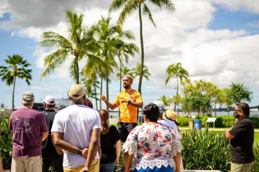 Oahu: Ultimate Pearl Harbor and Circle Island Tour - The 10-Hour Loop: Sunrise Pickup to Waikiki Drop-Off