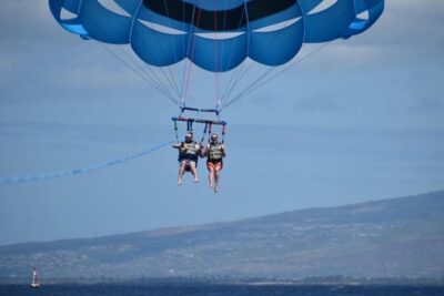 Oahu: Waikiki Parasailing - From the dock to open water: what happens before the canopy lifts