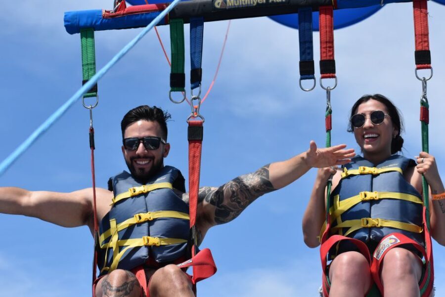 Oahu: Waikiki Parasailing - Price and value: $75 plus the $7 fuel charge, for about an hour total