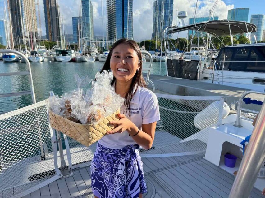 Oahu: Waikiki Whale Watching Tour-Donut and Coffee Included - When you might face fewer whales: timing from Nov 15–30 and what happens after Dec 1