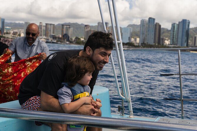 Oahu Whale Watch Tour & Waikiki Sunset Boat Tour - Drinks, snacks, and the no-glass alcohol rule
