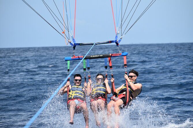 Parasailing in Waikiki from Oahu Hawaii - Picking Your Height: 600 to 1,000 Feet