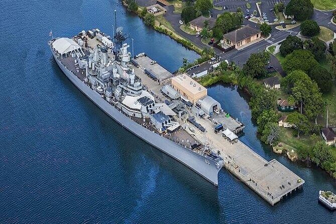 Pearl Harbor & Mini Circle Island Tour from Waikiki - USS Arizona Memorial: looking down at the wreckage and the Remembrance Wall