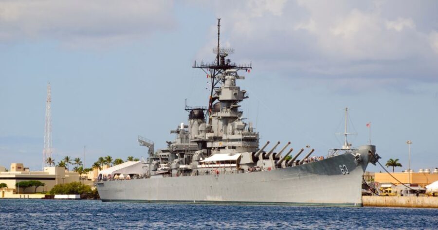 Pearl Harbor USS Arizona All Access Private Tour - Pacific Fleet Submarine Museum and USS Bowfin: the self-guided submarine reality check