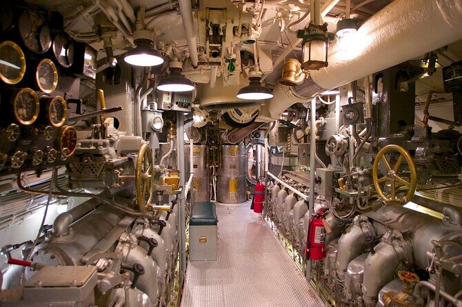 Pearl Harbor USS Arizona & Bowfin Submarine - The Road to War and Attack galleries: how artifacts make WWII real