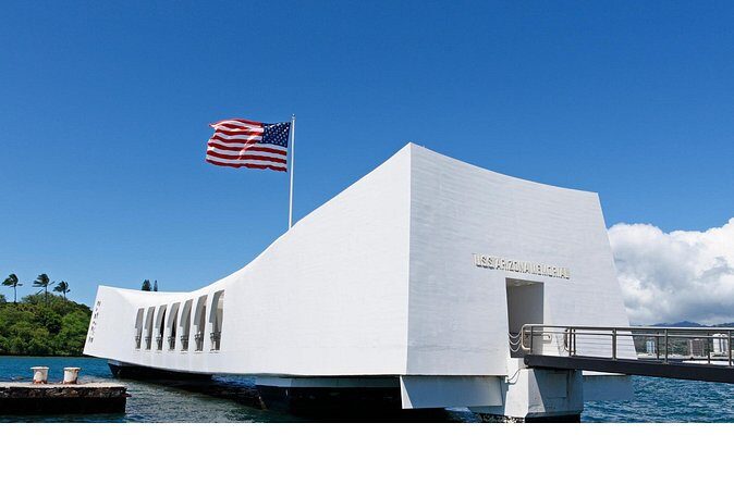 Pearl Harbor with USS Arizona and Hawaiian Kingdom History Tour - Getting there smoothly: Waikiki pickup, timing, and the Pearl Harbor rule that changes everything