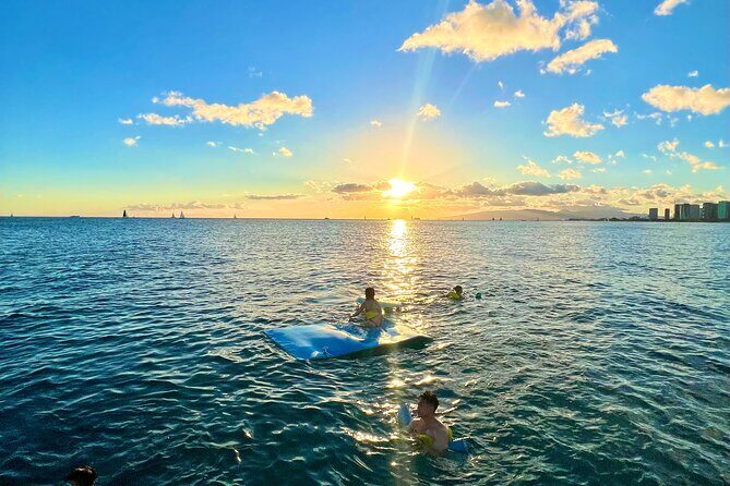 Private Catamaran Sunset Sail in Waikiki - Wildlife and the Waikiki Sky: What You Might See as Night Falls